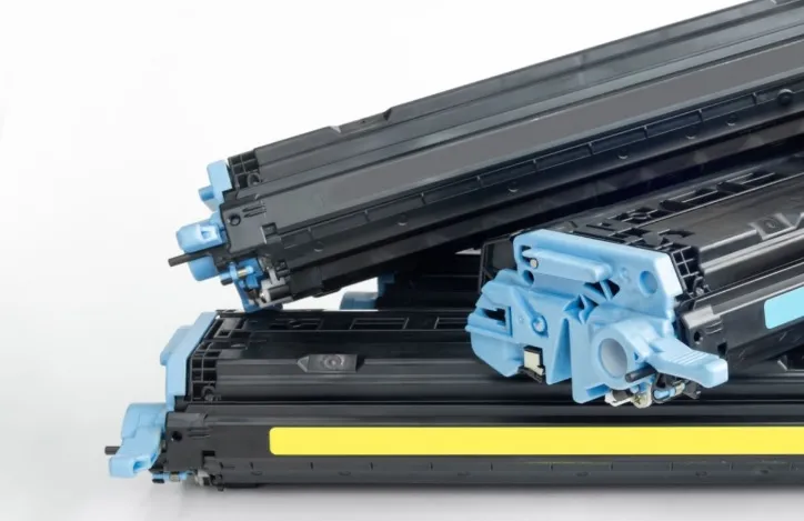 Jak producent tonerów może obniżyć koszty eksploatacji urządzeń drukujących?