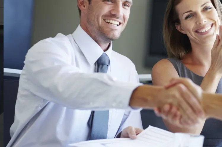 Jakie ryzyka ponosi wspólnik udzielający zabezpieczenia pożyczki spółce z o.o.?